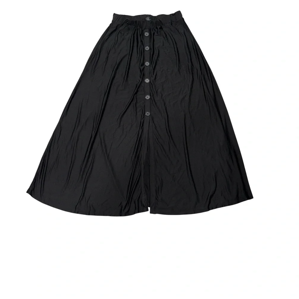 60. Elegant Black Button-Down Skirt Size LP